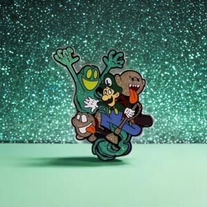 Glitter Pin - Luigi Boo Video Game Cartoon Nostalgia Gamer Nintendo Super Mario